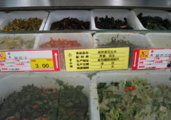 散装食品“生日”难寻，食品安全如何保障？